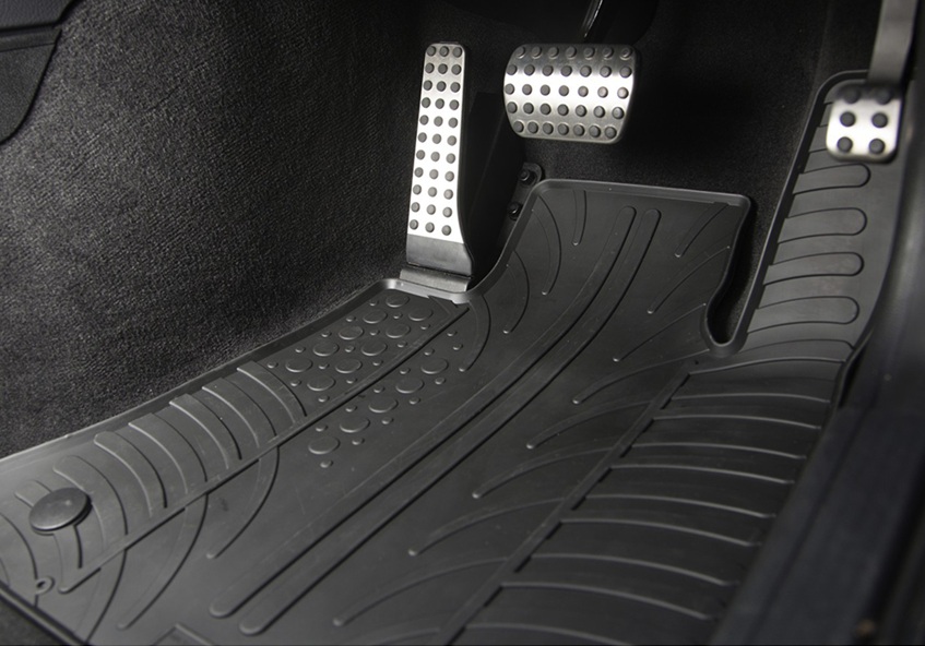 quality rubber mat in the car
